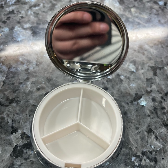 Colorful hummingbird pill box / NWOT - Picture 9 of 9